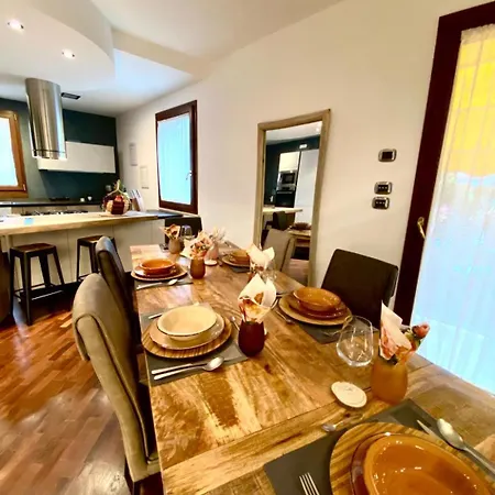 Διαμέρισμα Wood Luxury House Wood Luxury House *