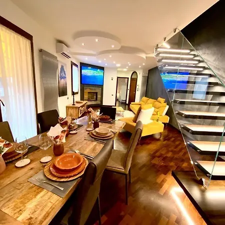 Διαμέρισμα Wood Luxury House Wood Luxury House *