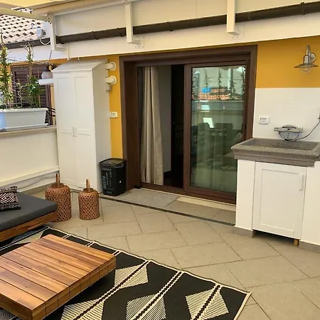 Wood Luxury House Wood Luxury House Apartment *