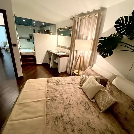 Wood Luxury House Wood Luxury House